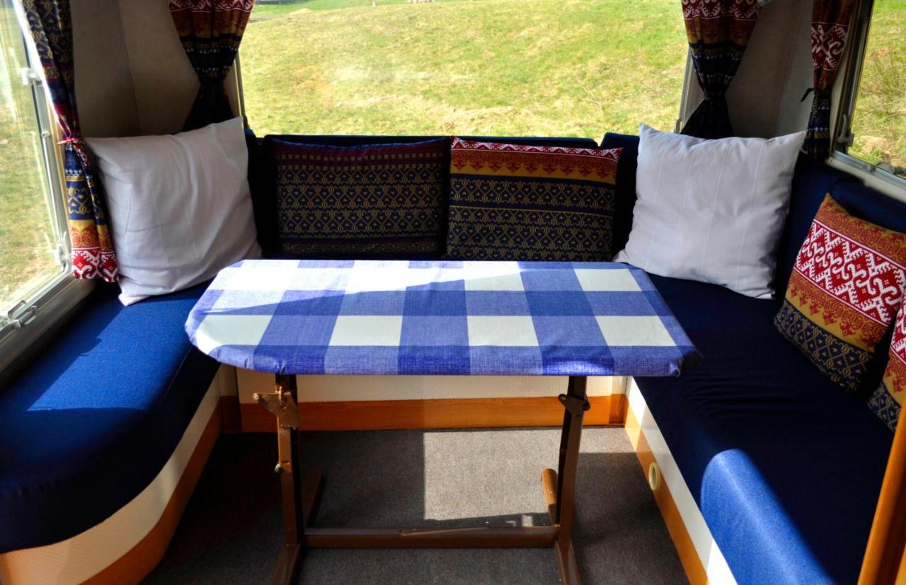 Guillerin Caravan And Glamping Sornac Eksteriør bilde
