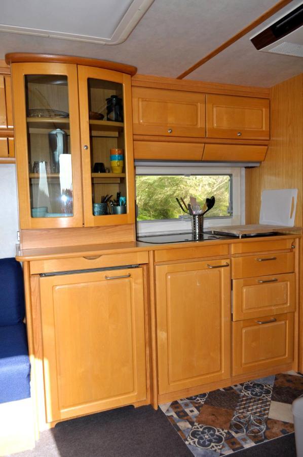 Guillerin Caravan And Glamping Sornac Eksteriør bilde