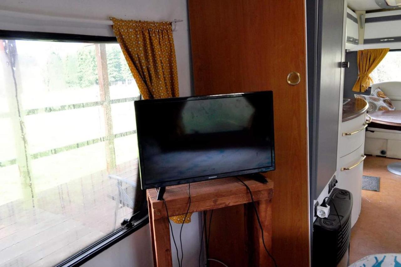 Guillerin Caravan And Glamping Sornac Eksteriør bilde