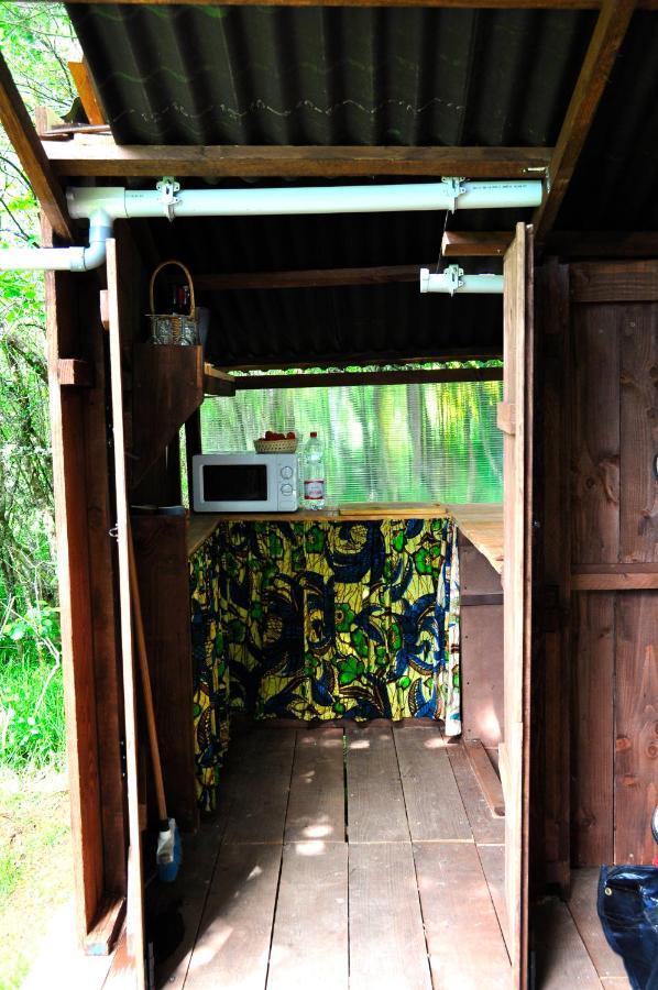 Guillerin Caravan And Glamping Sornac Eksteriør bilde