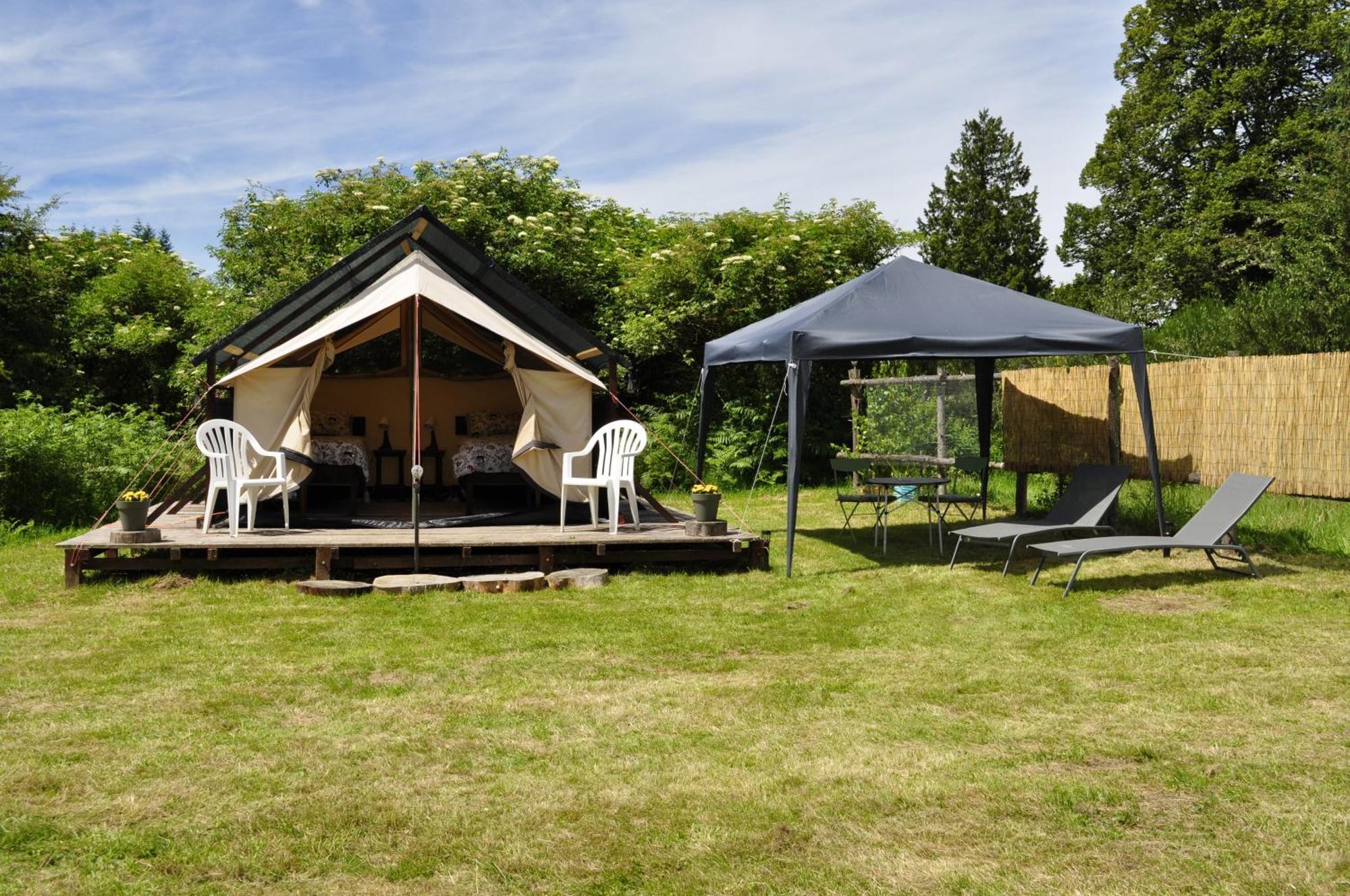 Guillerin Caravan And Glamping Sornac Eksteriør bilde