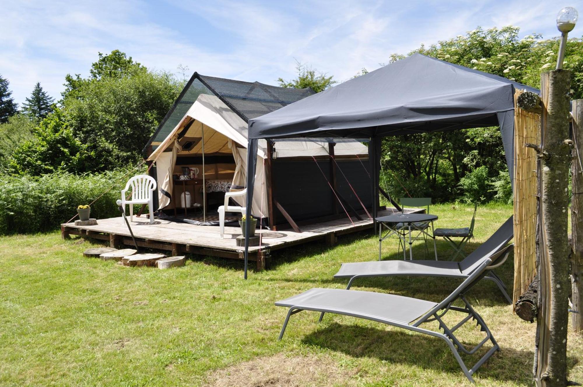 Guillerin Caravan And Glamping Sornac Eksteriør bilde